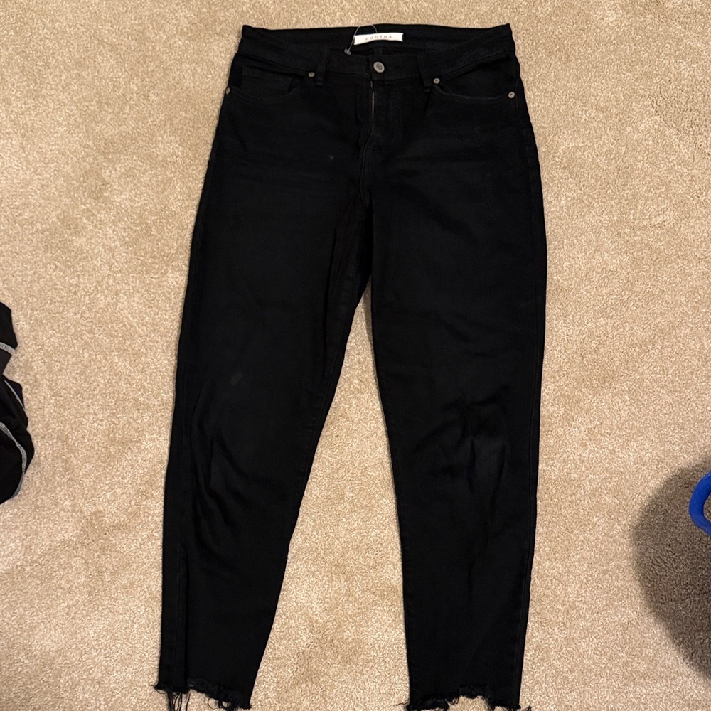 Eunina Women's Straight Leg Black Jeans
